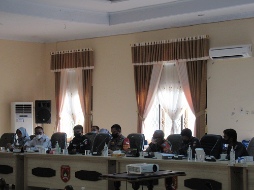 Dengar Pendapat Bersama KPU Kab. Kotawaringin Barat, Bawaslu Kab. Kotawaringin Barat, Unsur TNI dan Polri Membahas Kesiapan Dana Pemilu Serentak Tahun 2024