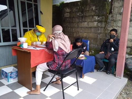 Monitoring Pelaksanaan Rapid Tes di Kecamatan Kumai