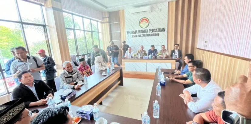 Foto Bapaslon Bupati dan Wakil Bupati Kobar, Lamandau dan Sukamara di RSUD Sultan Imanuddin Pangkalan Bun